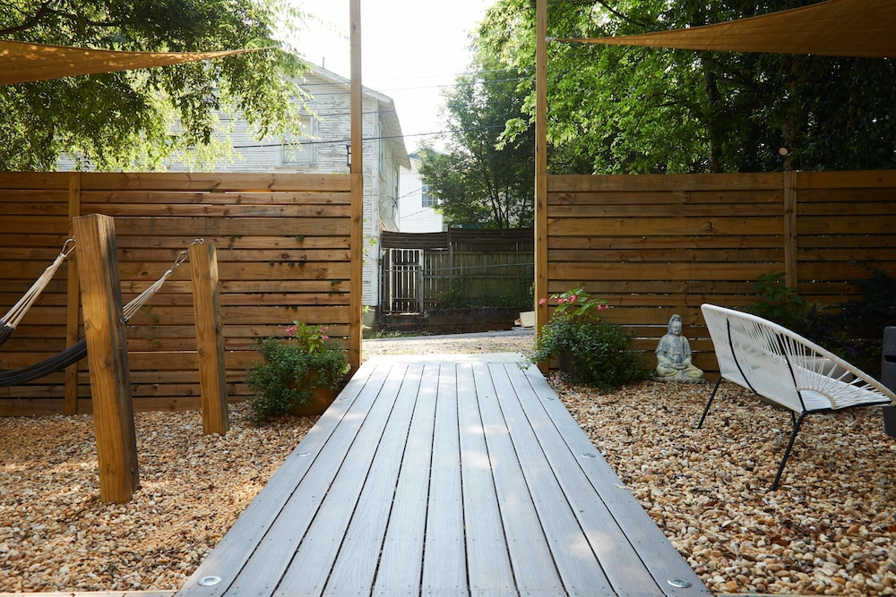 Apt2 Charles - Amazing Outdoors Dog-friendly