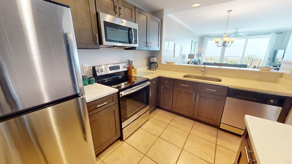 Beach House 2 by Tybee Vacation Rentals