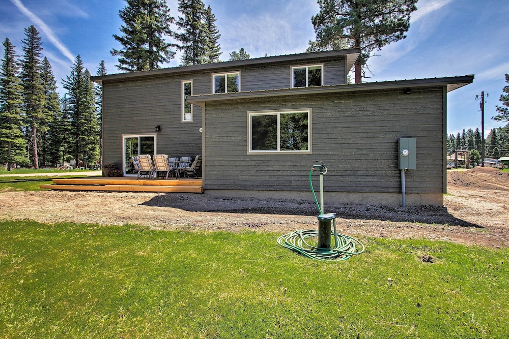 Creekfront Lincoln Home, Steps From Downtown! view 3
