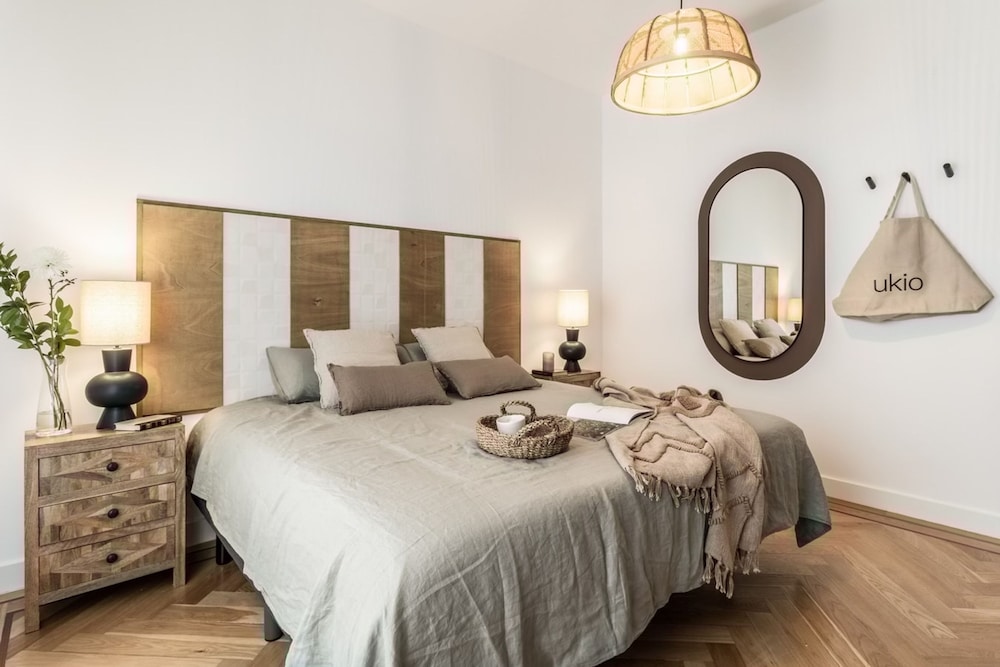 Arzano - 4 Bedrooms and Office in Castilla