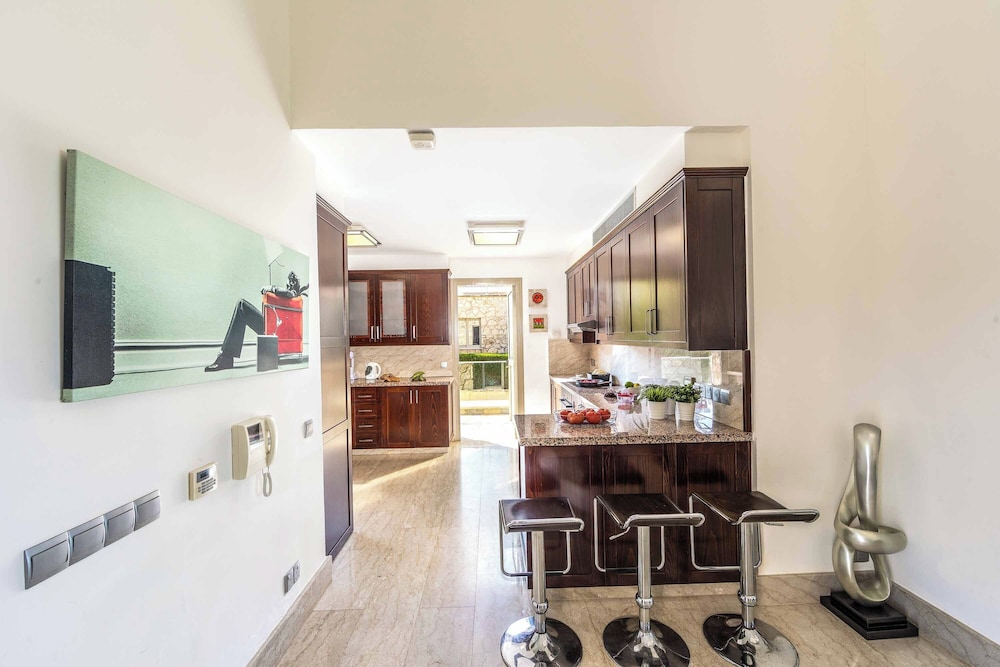 Harmonia Beach Villa