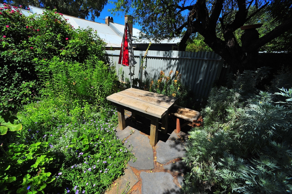 Emma Tiver Heritage Cottage