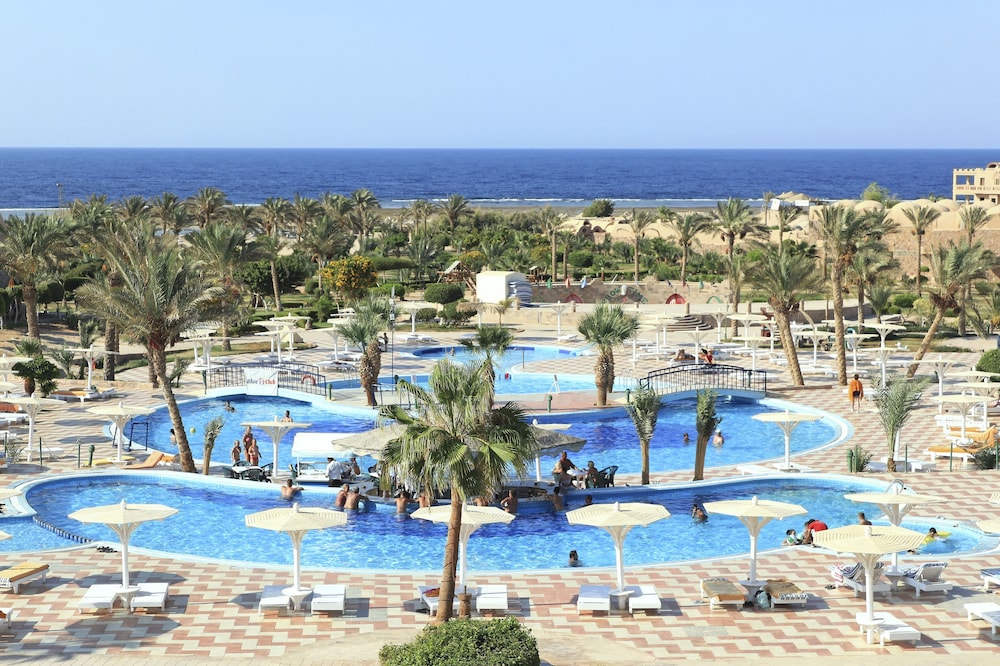 Pensee Royal Garden Beach Resort