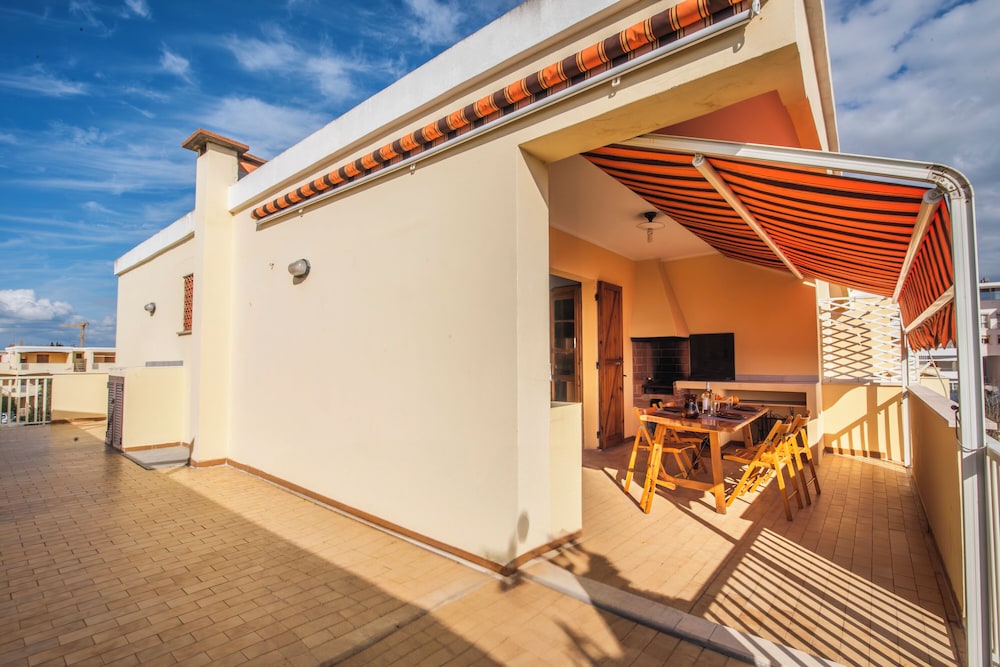 Coral House 2