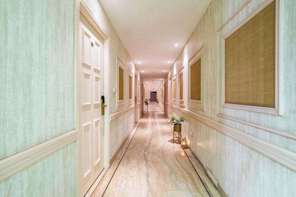 Hotel Palazzo Inn Mansarovar Garden