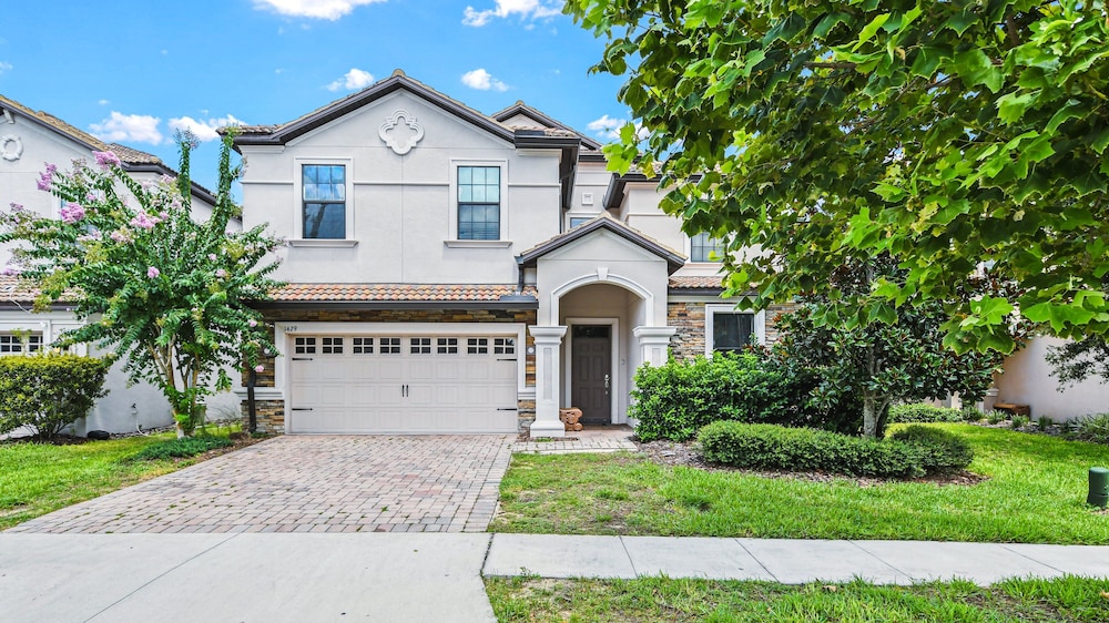 Huge Home With Game Room & Theater Near Disney 1429