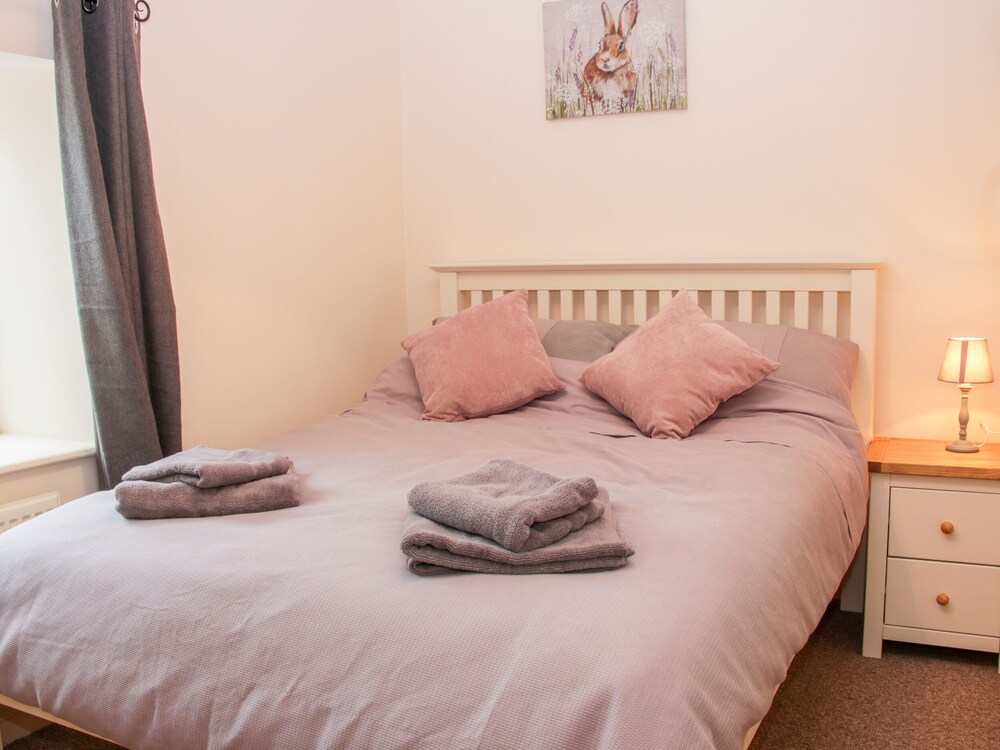 Pinner's Cottage view 2