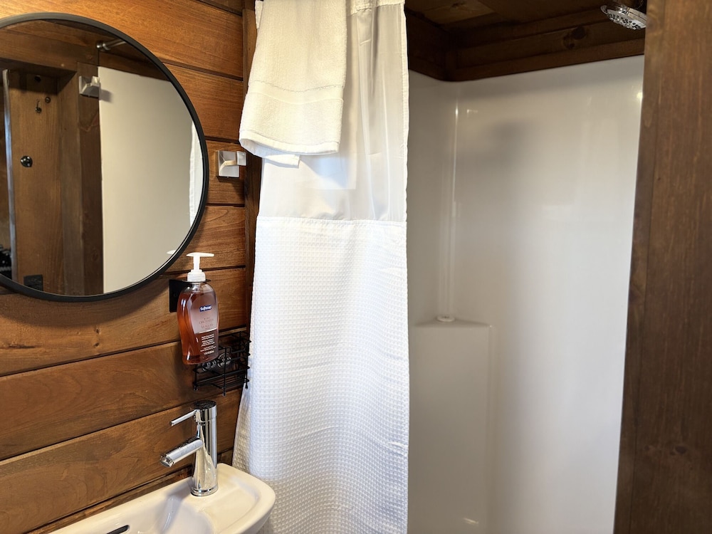 Sojourn Lodging