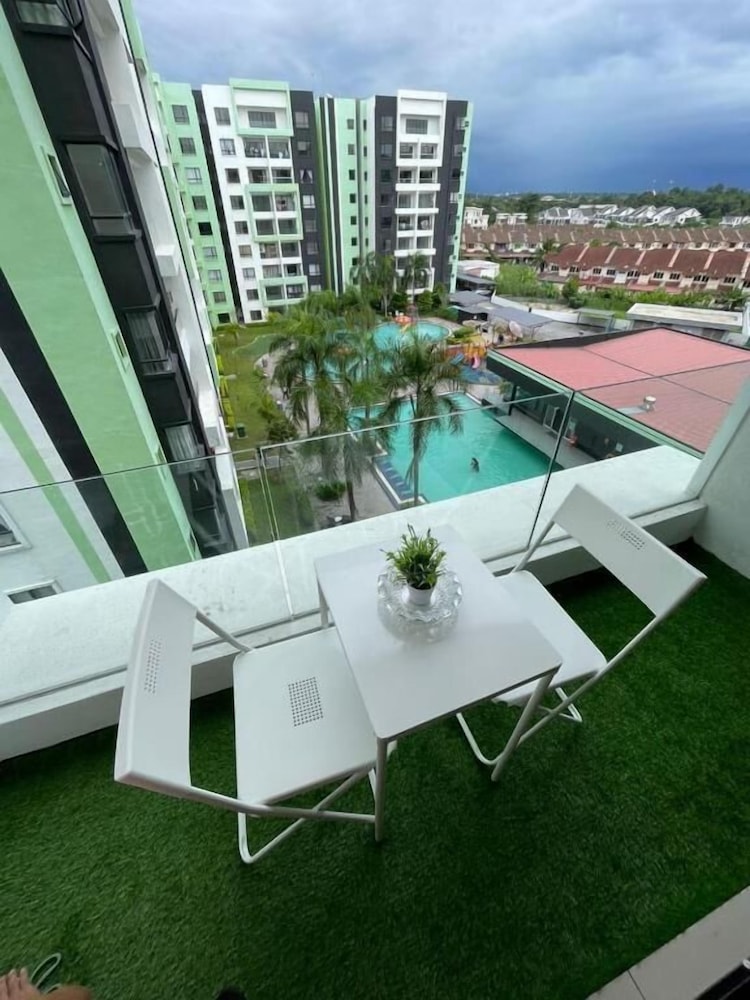 Manhattan Suites IPOH Waterpark by uBook