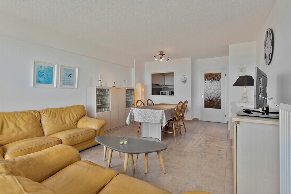 Apartment in Blankenberge Near the Beach