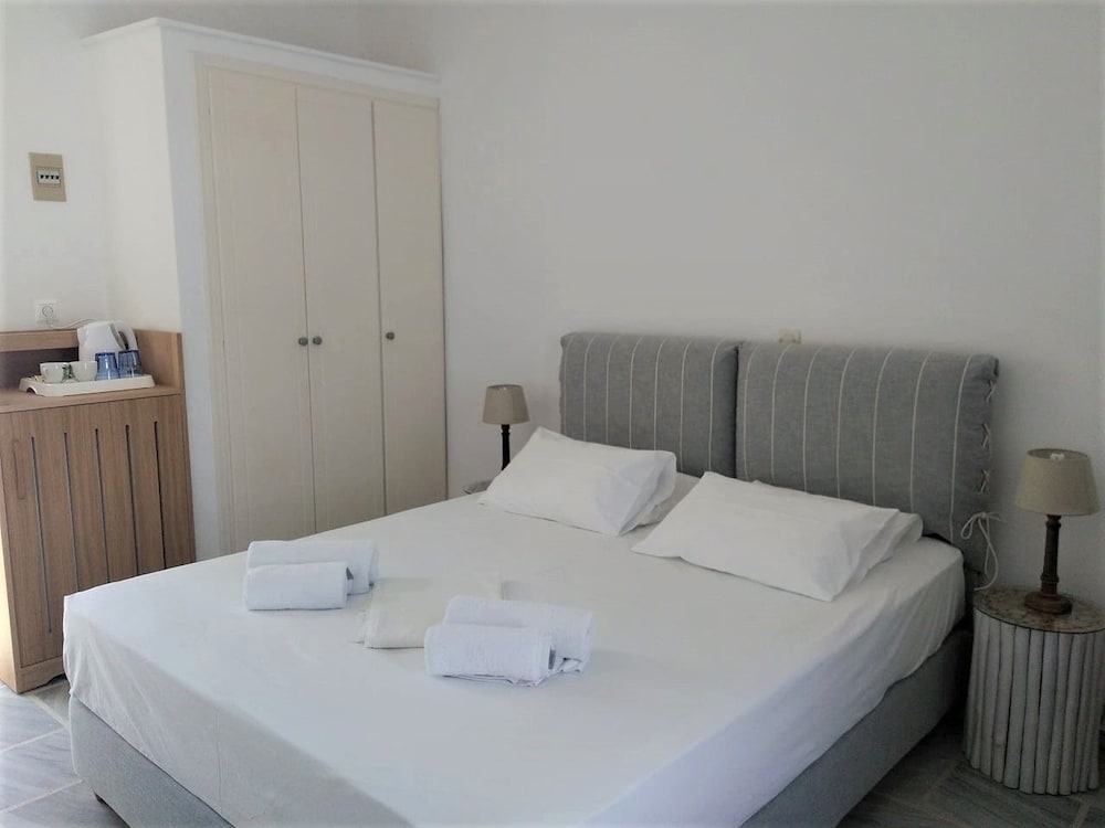 Despina's Mare photo 3