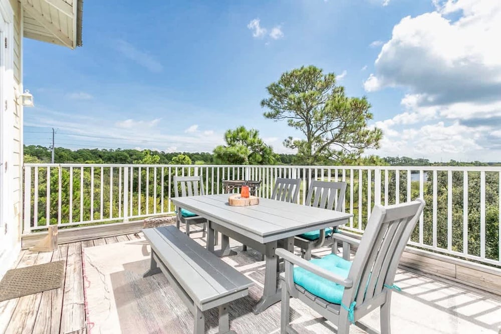 Beach Walk Retreat Heated Pool Golf Views Main Guest House Sleeps 15