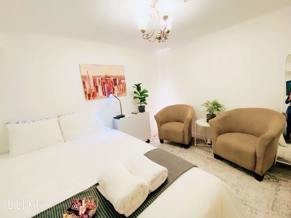 Sunrise Tree Guest House - Image 3