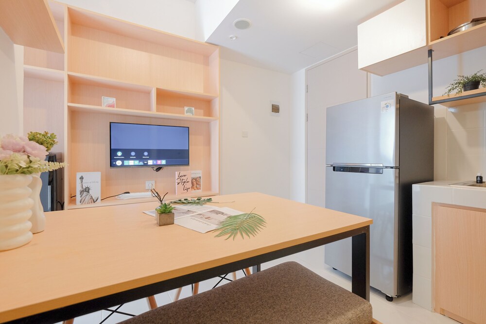 Neat 2Br At Tokyo Riverside Pik 2 Apartment