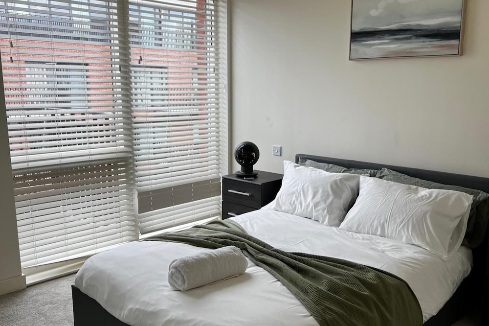 Luxury 2 Bed In Royal Arsenal, Family Ok, Balcony