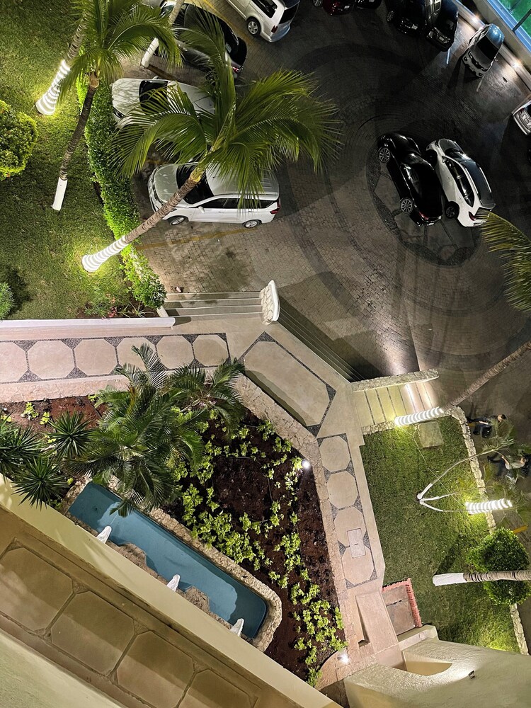 OvaCancun Apartments