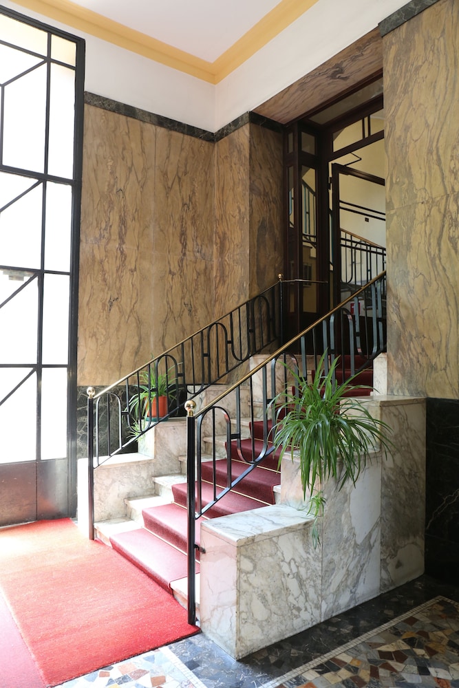 Venini Royal Rooms