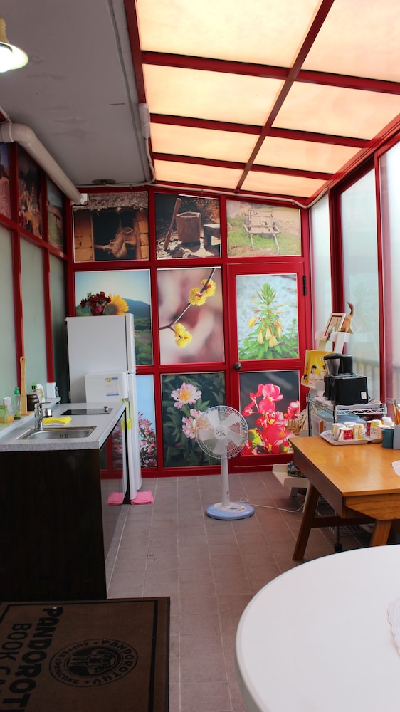 WELL PLUS BNB Guest House