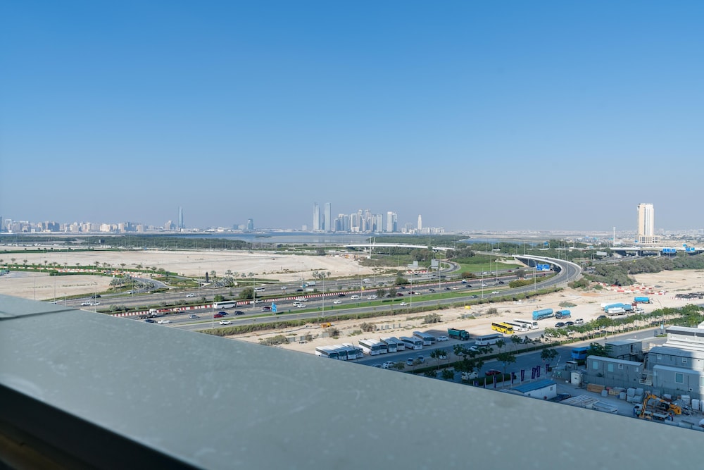 Whitesage - Elegant Apartment With Unobstructed City Views