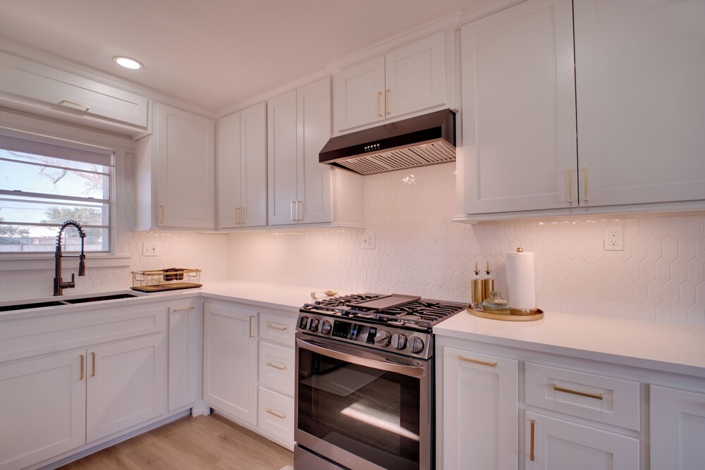 4 Mi to Ttu: Remodeled Retreat w/ Fenced Yard!