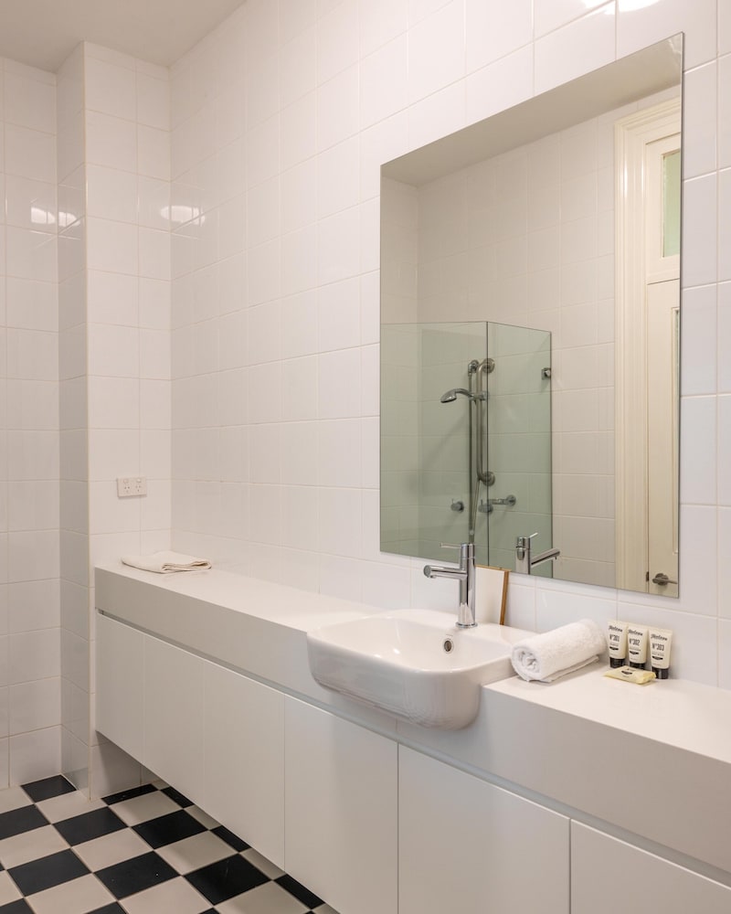 Modern 1-bed Studio Near Tramsheds