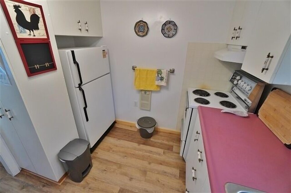416 Papineau Lake 2 Bedroom Cottage