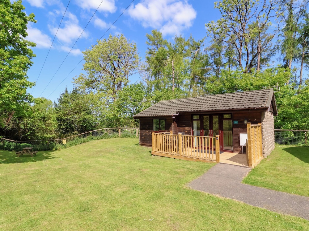 Chalet Log Cabin L6