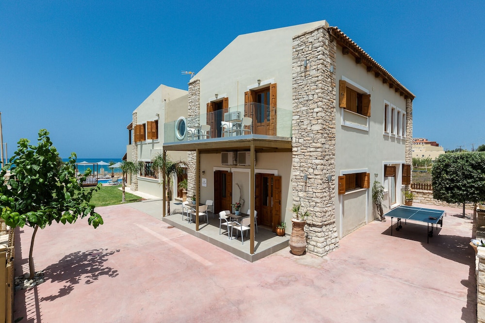 Golden Sand Beach Villa Villa