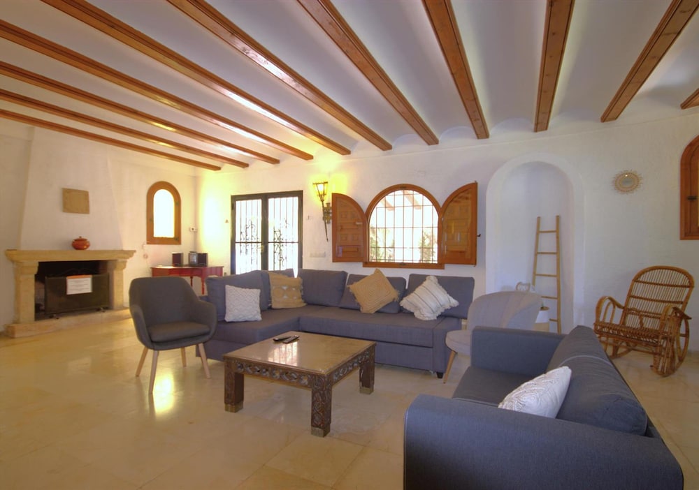 La Cartuja in Javea With 5 Bedrooms and 4 Bathrooms