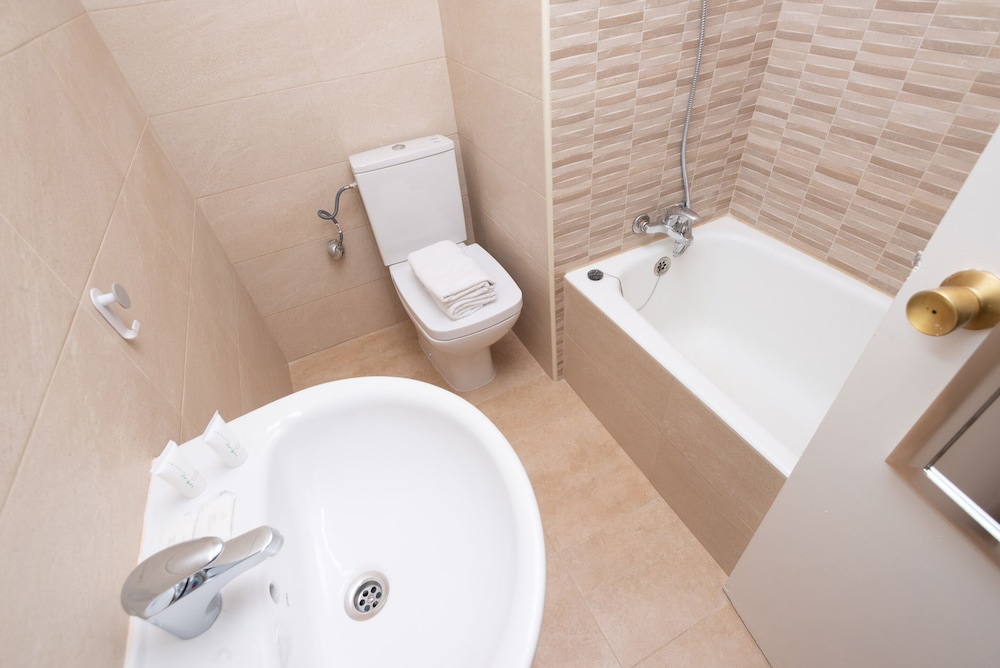 APARTAMENTOS VAQUERS MIKKA 3000