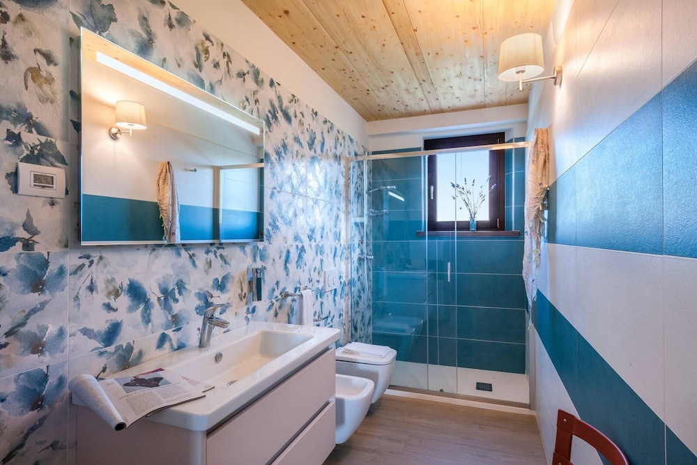 I Gelsi 12 2 by Marche Holiday Villas