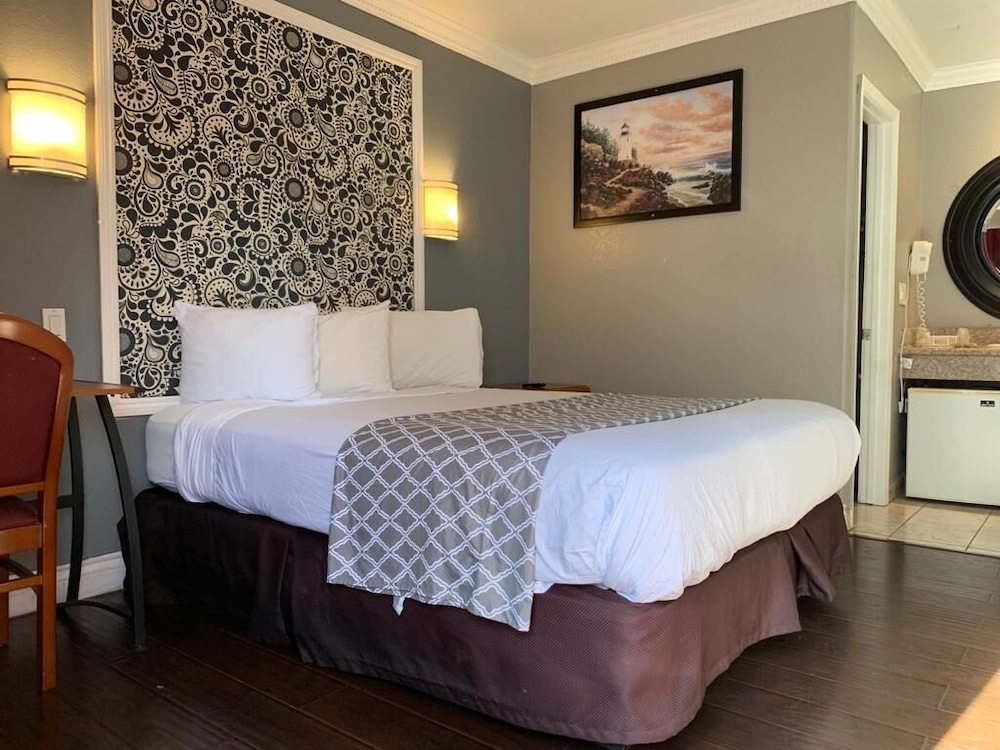 Uptown Inn view 3