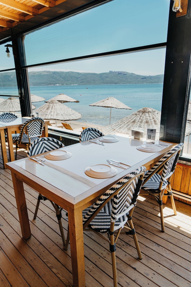 Pino Mar Luxury Bungalows