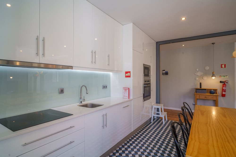 Feel Porto Tawny Townhouse