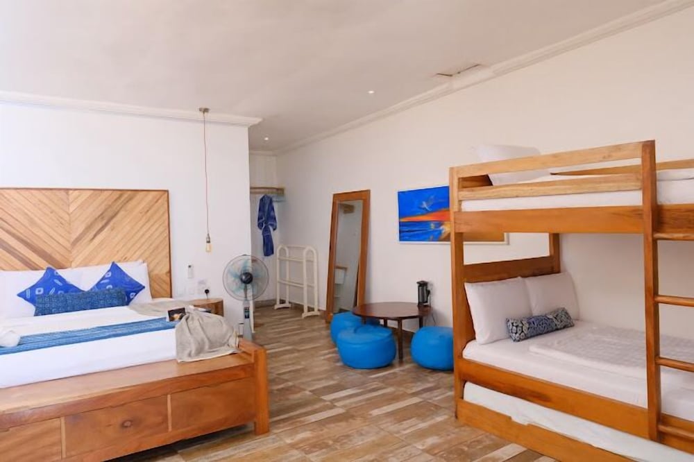 Rosh Beach Resort