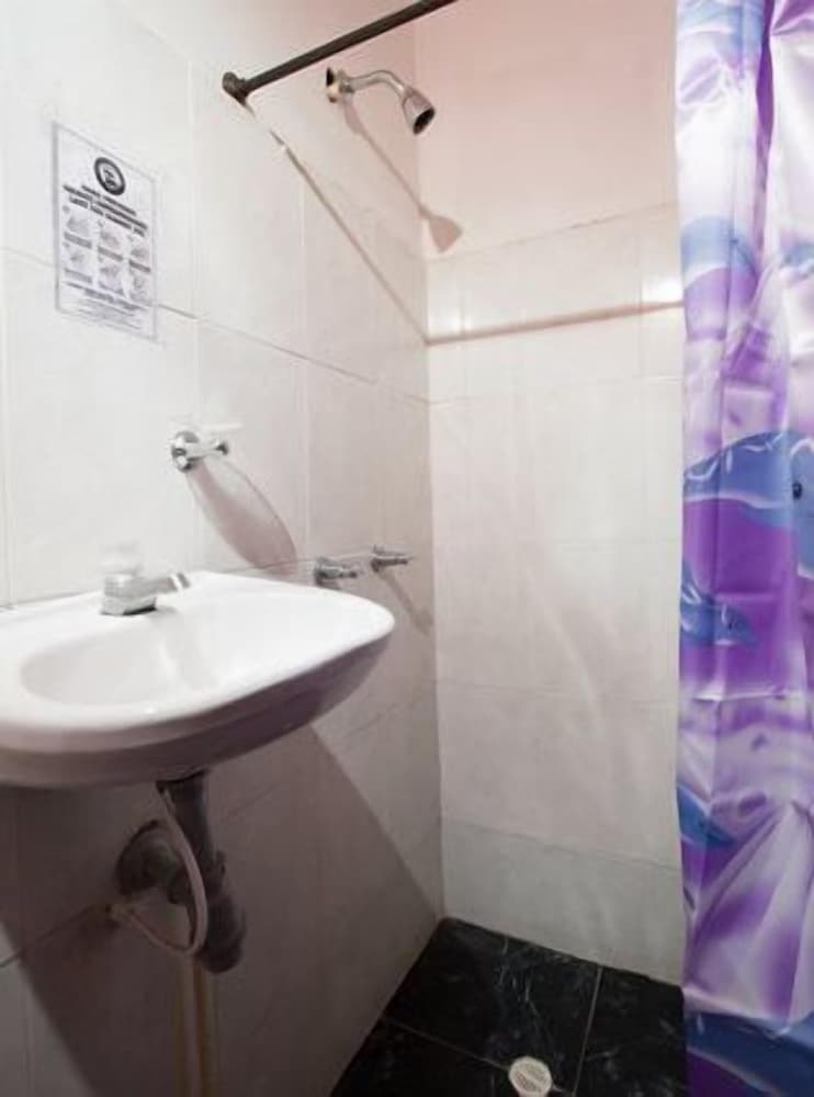 El Carnero Hostel - Property Image 6