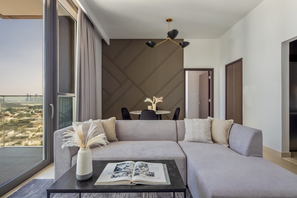Silkhaus Elegant Pad With Balcony Pool Gym