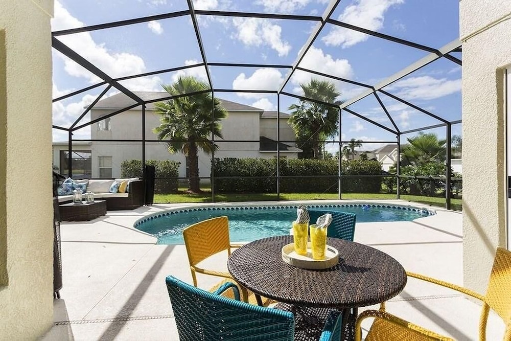 Ref 18 Stunning 4 Bed Villa With own South Facing Pool - Image 3