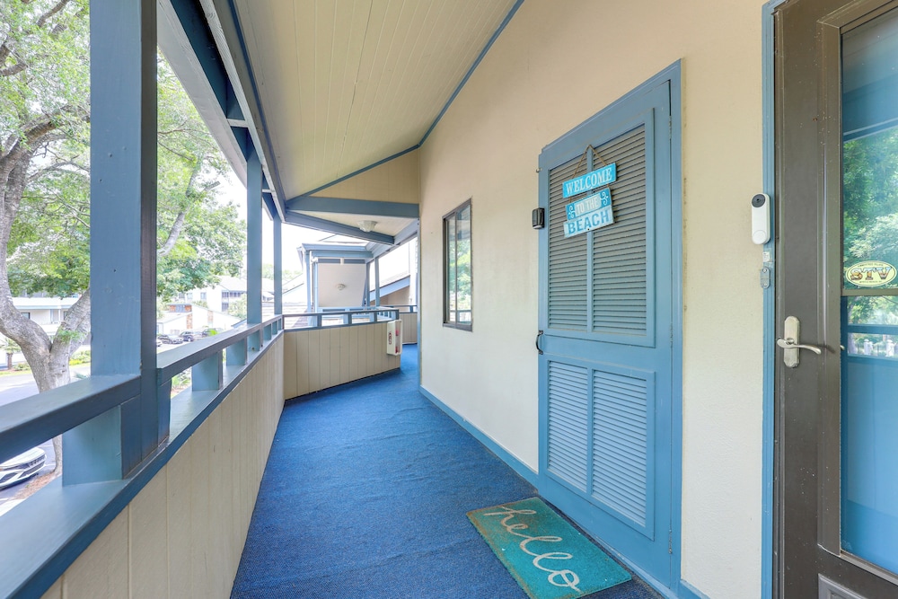 Steps to Shore + Pool Access: Myrtle Beach Condo