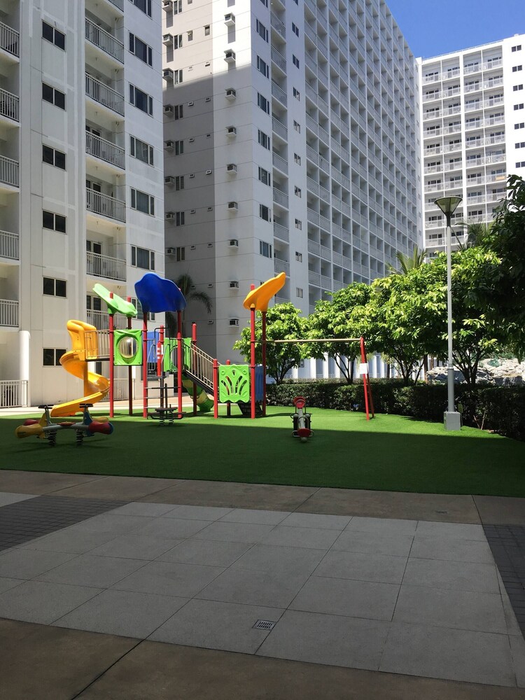 Relax in Pasay City's Best Kept Secret - Spacious Condo With Garden View