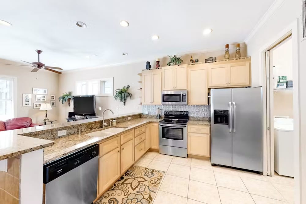 Serenity by the Sea! 4BR Retreat, Sleeps 12, Walk to Beach & Community Pool