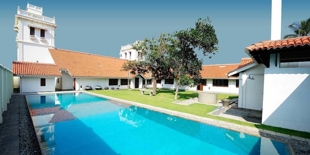 Yoho Monsoon Villa