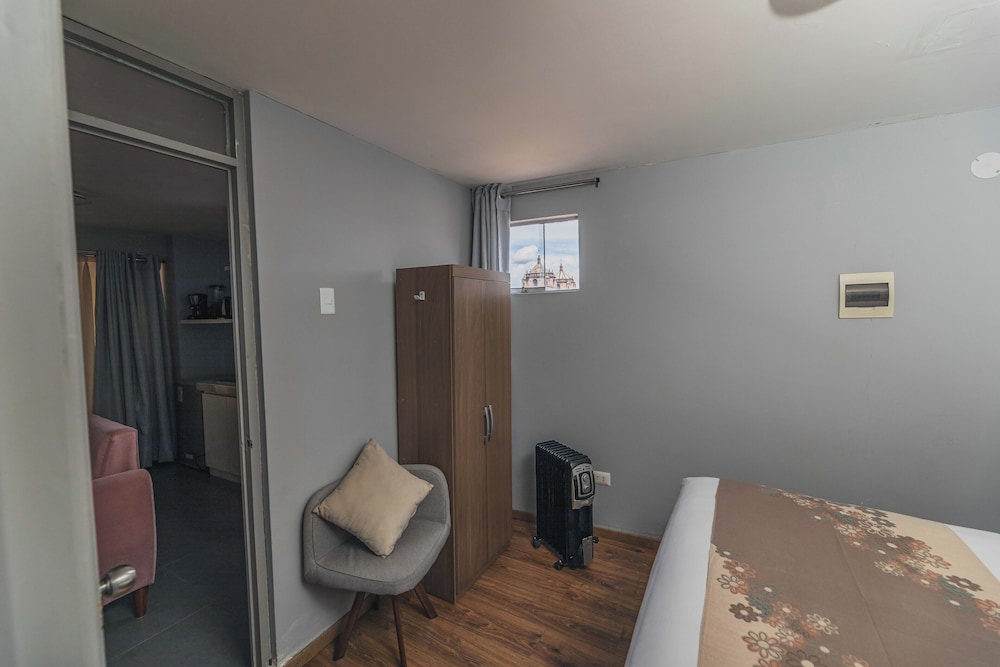 San Pedro Apartments