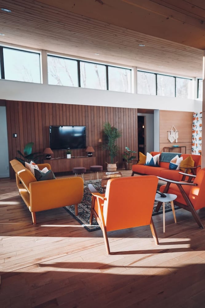 Lakeview Mid Century Luxury Cottage Citq 311414