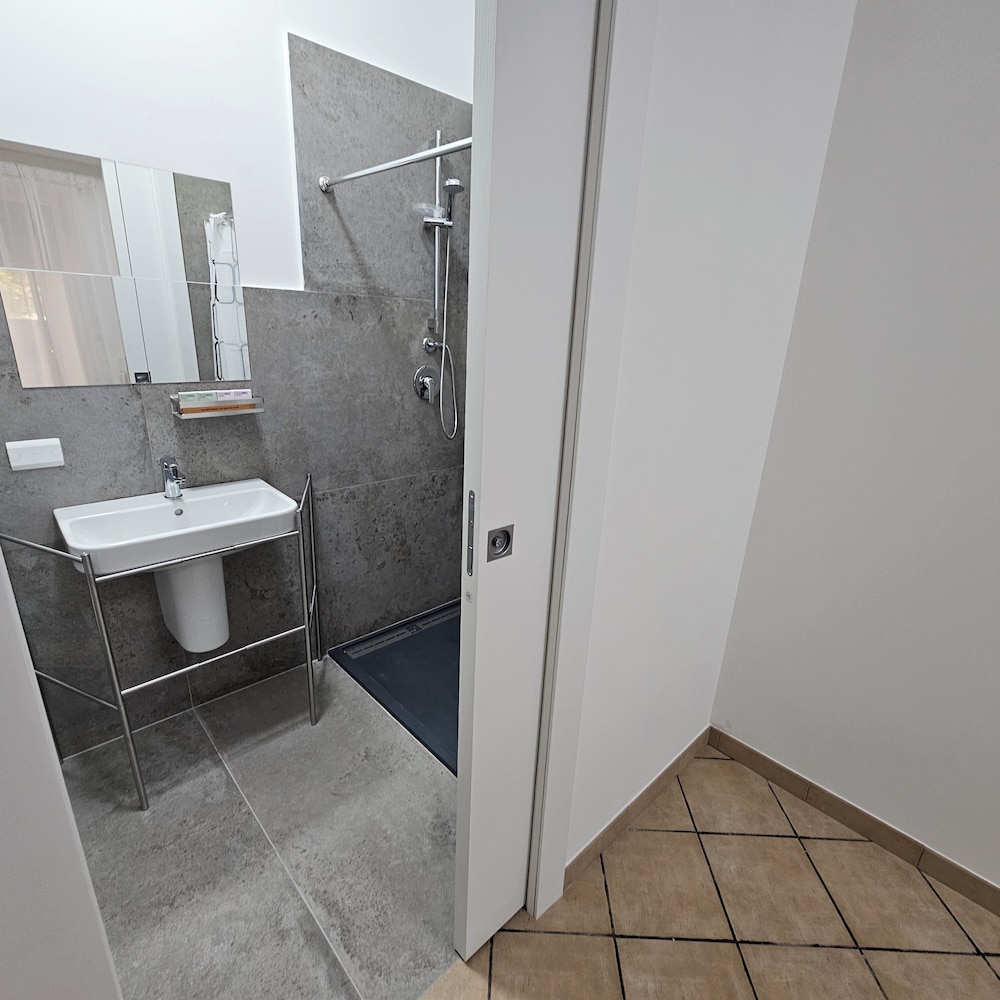 Room & Parking