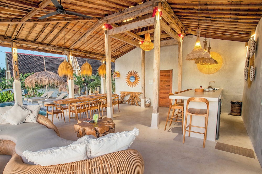 Sunset House Ceningan