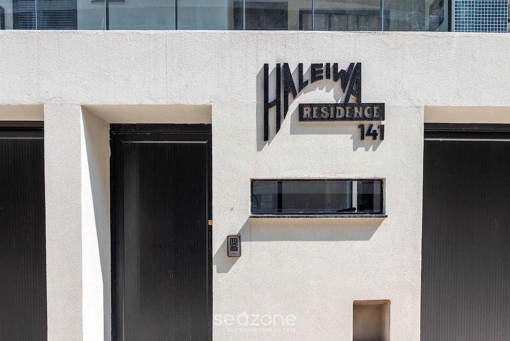 HRE - Apartments 290 m From Toninhas Beach