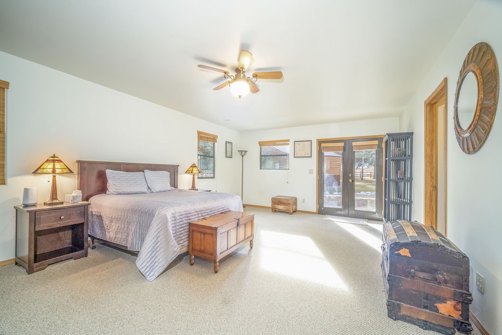 Bear Paw Lodge