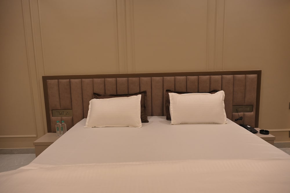 Plumeria Hotel