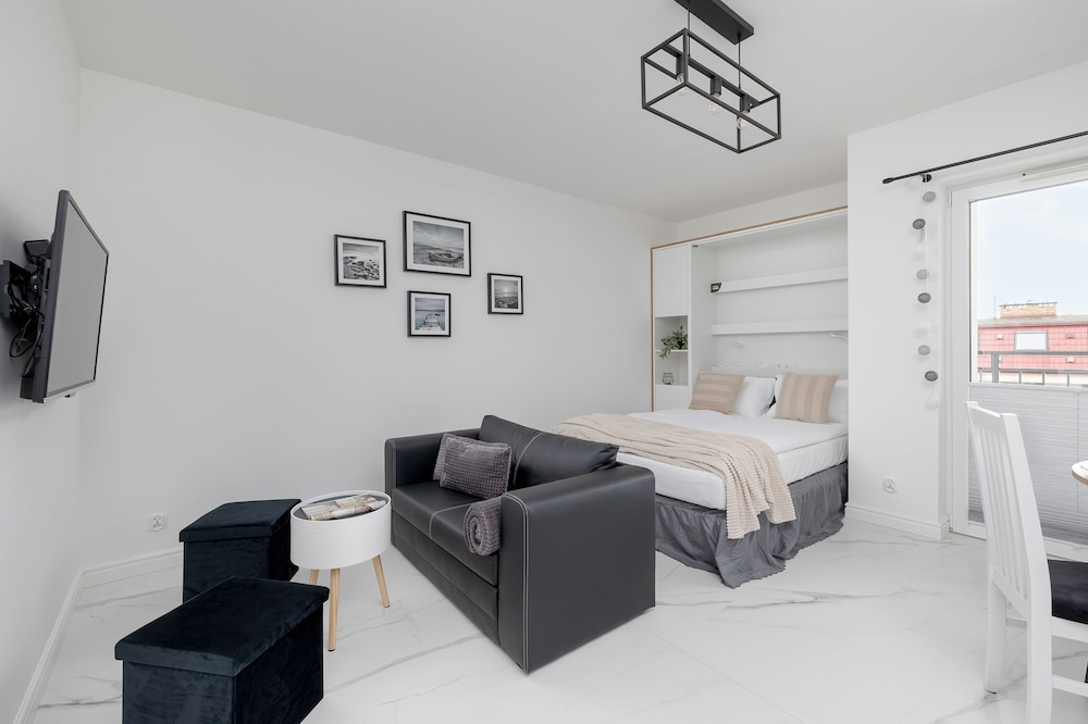 Plac Słowiański Świnoujście by Renters